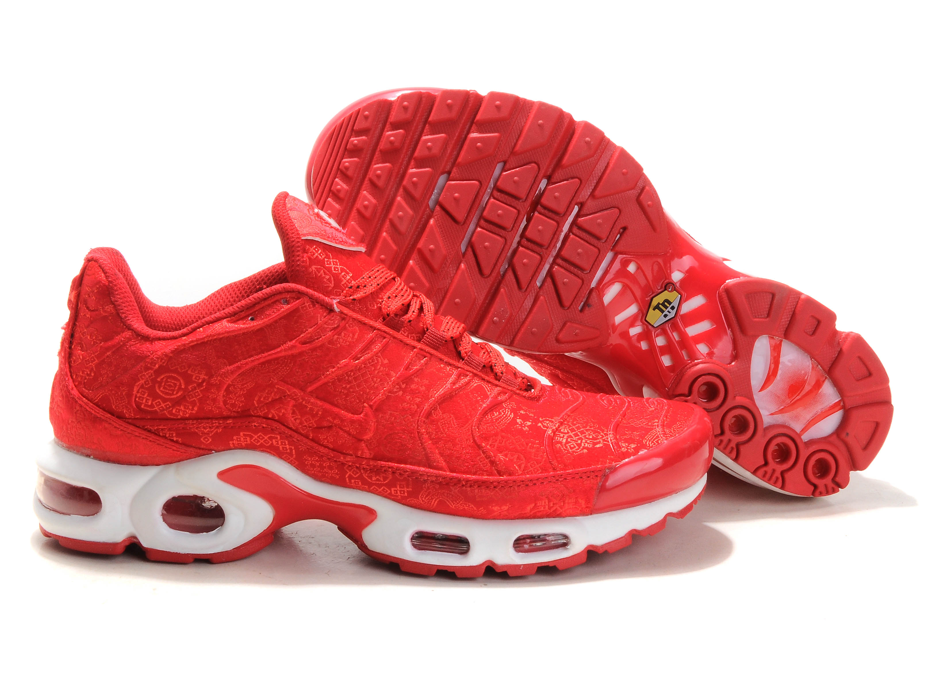 basket nike tn requin